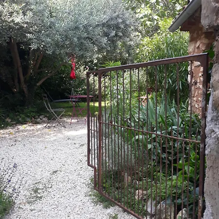 La Maison Du Jardin Rustrel Exterior photo